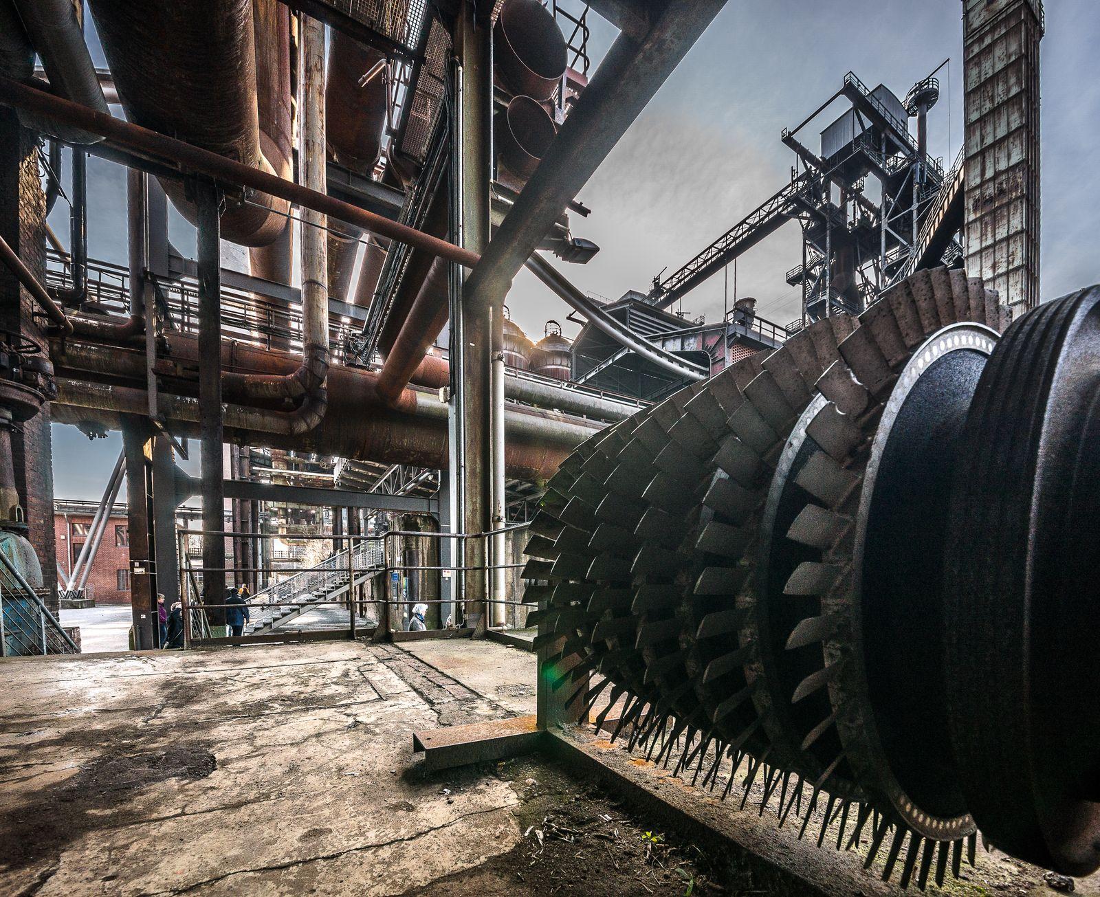 Equipment Installation & Maintenance